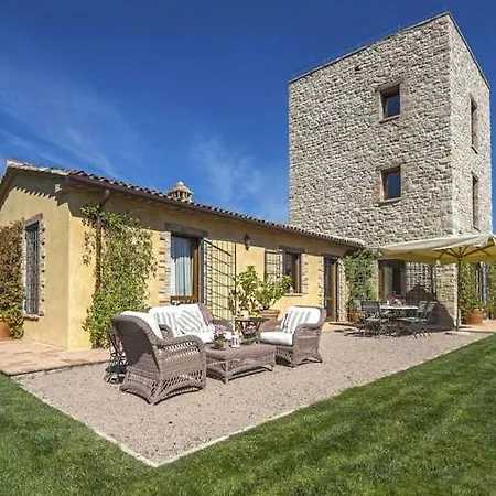 Sleeps 8 Pool Air Con Wifi